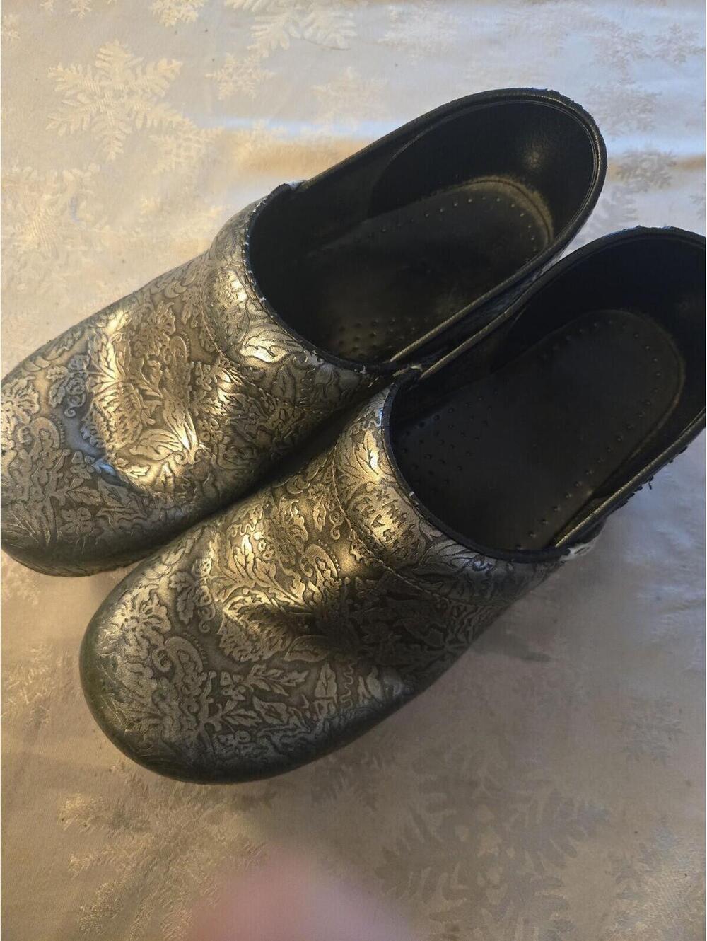 Dansko Professional Clogs Silver Metallic Floral Embossed EU 40 - Picture 4 of 6